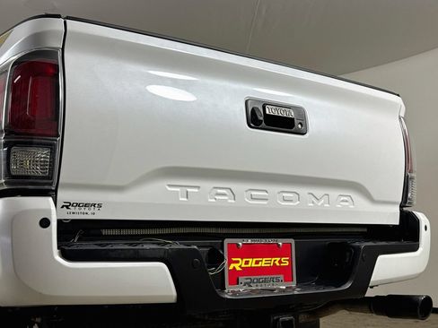 Certified 2021 Toyota Tacoma Limited w/ Nightshade Package AWD/4WD image 28