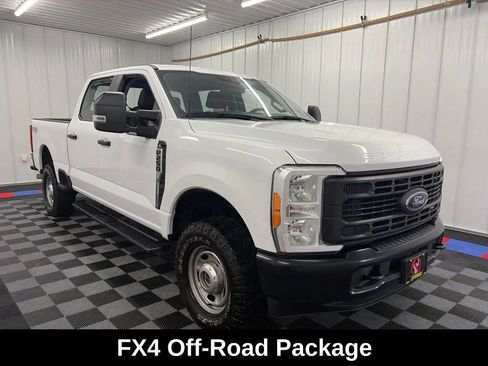 Used 2023 Ford F250 XL w/ XL Off-Road Package AWD/4WD image 3