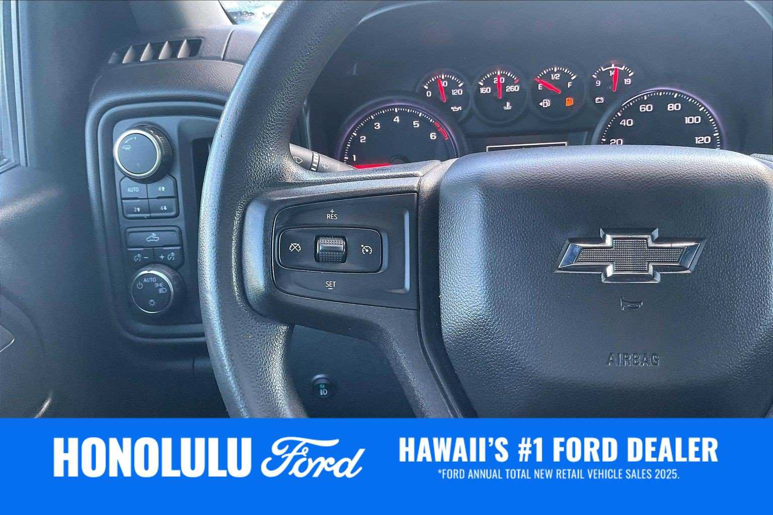 Used 2021 Chevrolet Silverado 1500 Custom Trail Boss AWD/4WD image 24