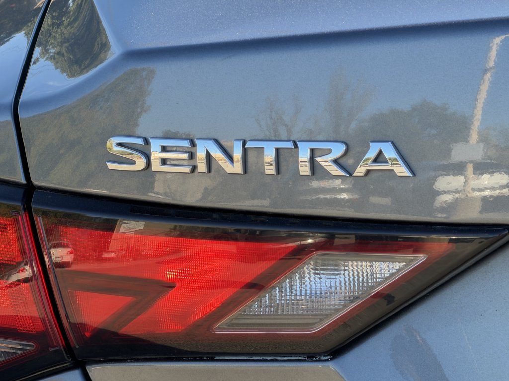 Used 2025 Nissan Sentra SV FWD image 6