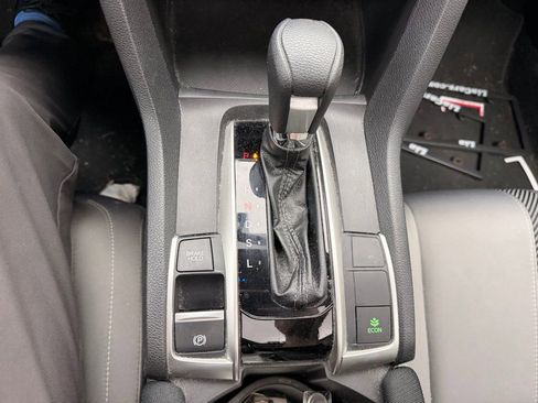 Used 2018 Honda Civic EX image 21