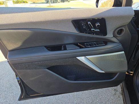 New 2026 Cadillac Optiq Luxury 1 image 21