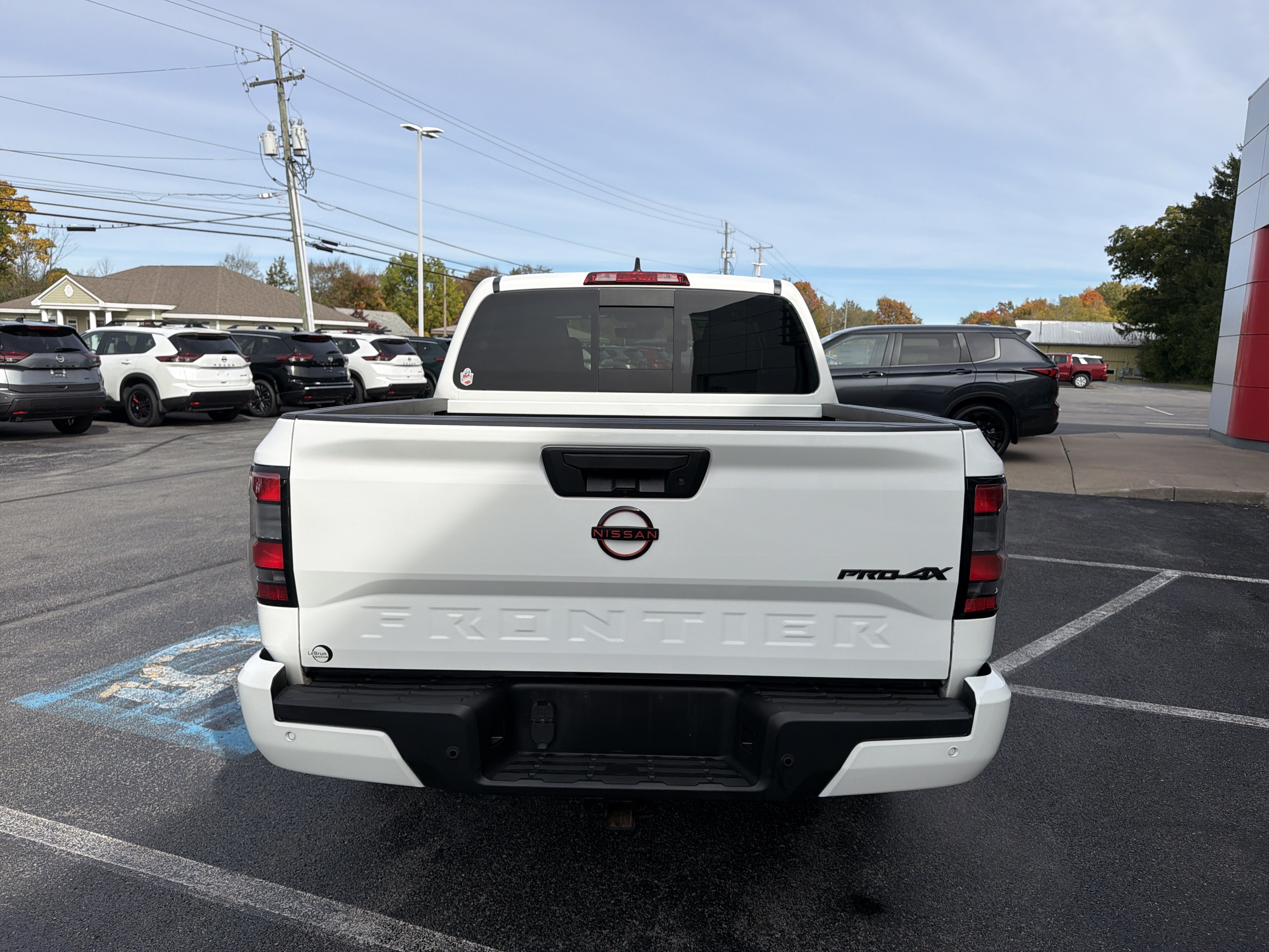 Used 2024 Nissan Frontier PRO-4X w/ Pro Premium Package AWD/4WD image 7