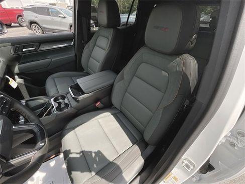 New 2026 GMC Terrain AT4 w/ Convenience Package III image 19