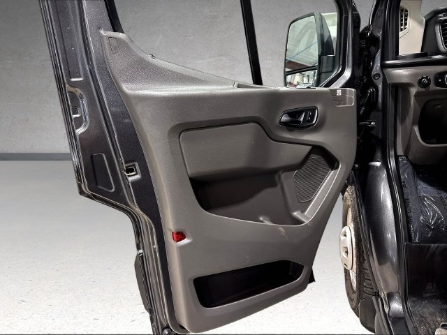 Used 2020 Ford Transit 150 XLT AWD/4WD image 24