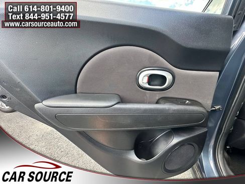 Used 2016 Kia Soul + FWD image 17
