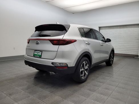 Used 2021 Kia Sportage LX image 9