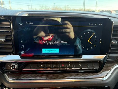 Used 2023 Chevrolet Silverado 1500 RST image 15