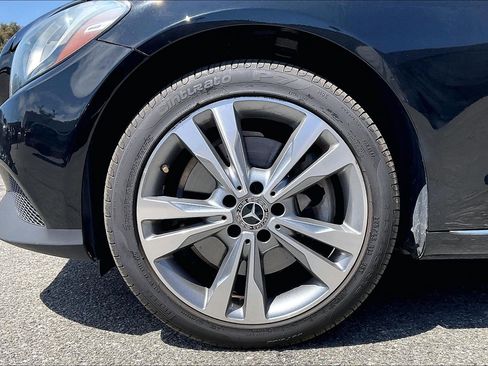 Used 2018 Mercedes-Benz C 300 4MATIC Sedan image 6