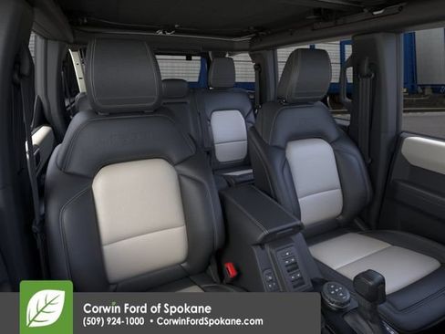 New 2026 Ford Bronco Outer Banks AWD/4WD image 10