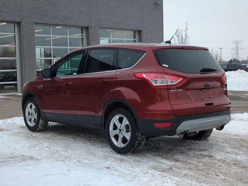 Used 2015 Ford Escape SE image 5