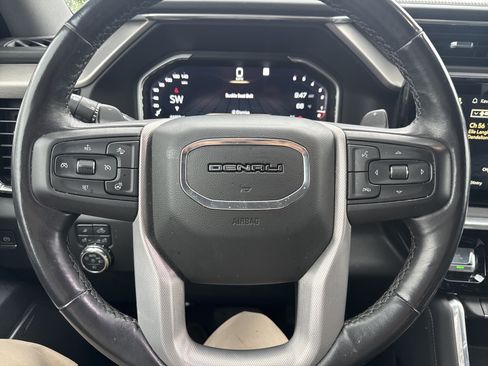 Used 2022 GMC Sierra 1500 Denali AWD/4WD image 17