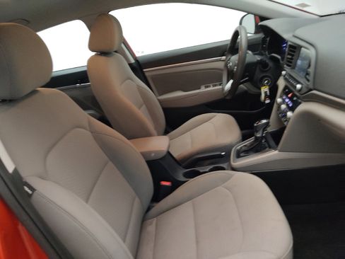 Used 2020 Hyundai Elantra SEL FWD image 21