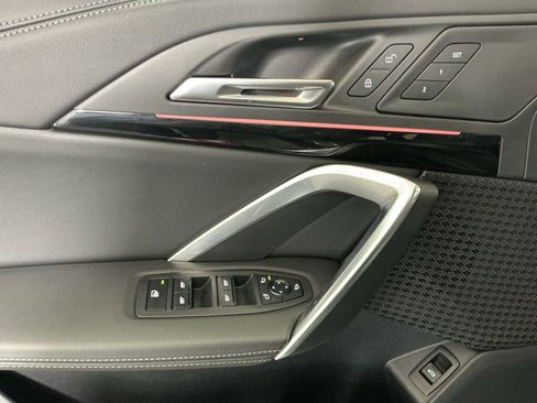 Certified 2025 BMW X1 xDrive28i w/ Technology Package image 18