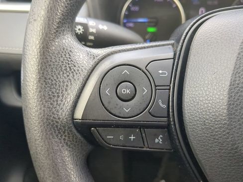 Used 2021 Toyota RAV4 LE image 29