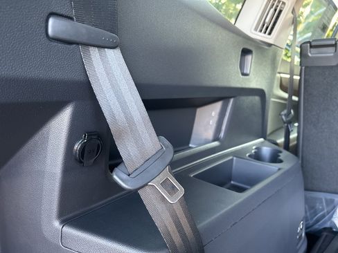 New 2026 Volkswagen Atlas SE image 29