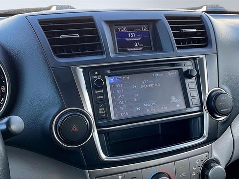 Used 2013 Toyota Highlander Plus image 7