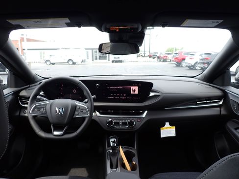 New 2025 Buick Envista Preferred image 13