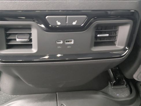 Used 2026 GMC Sierra 1500 AT4X image 16