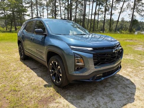 New 2026 Chevrolet Equinox RS w/ Safety and Technology Package FWD image 7