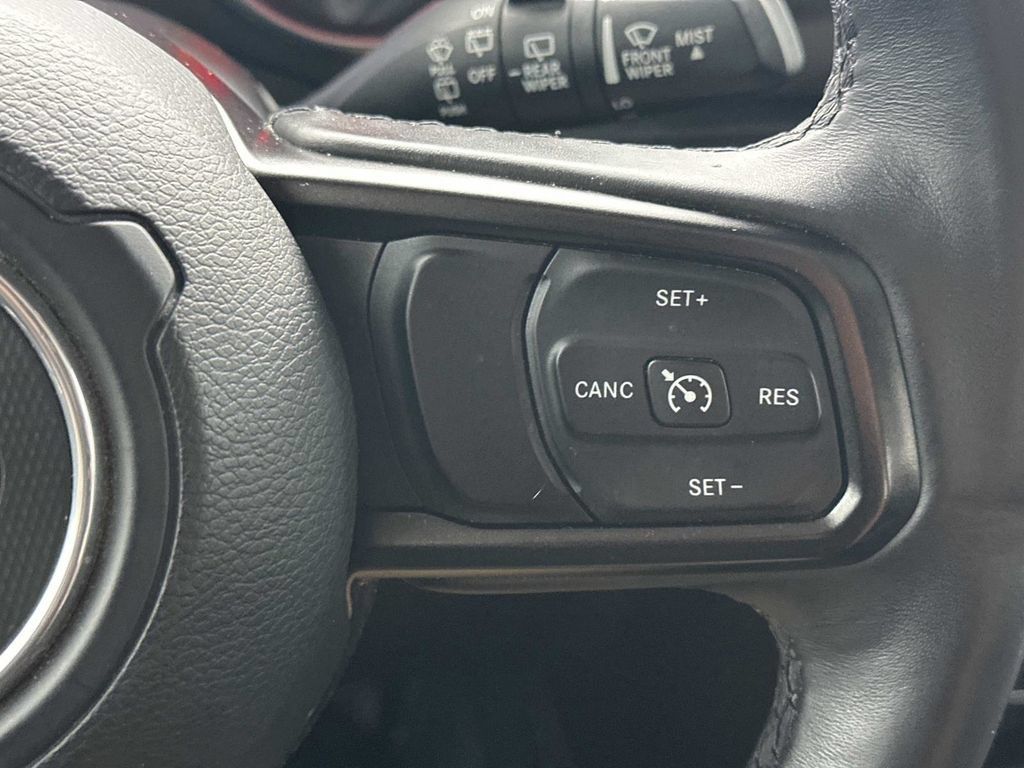 Used 2018 Jeep Wrangler Unlimited Sport S AWD/4WD image 22