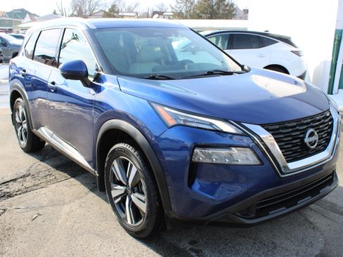 Certified 2023 Nissan Rogue SL w/ SL Premium Package image 10