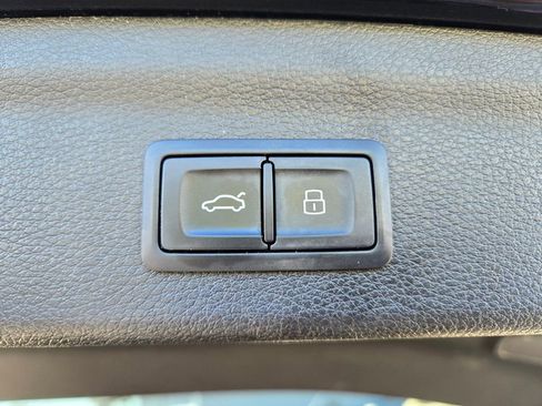 Used 2020 Audi Q3 2.0T Premium Plus w/ Premium Plus Package image 19