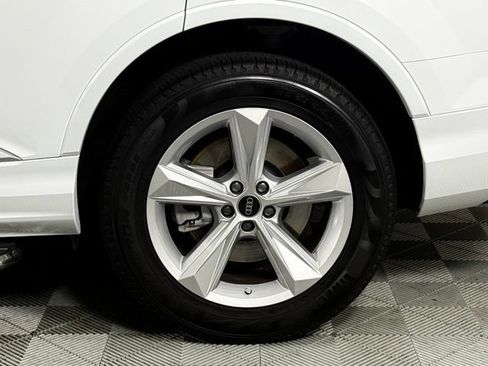 Used 2025 Audi Q7 2.0T Premium AWD/4WD image 13