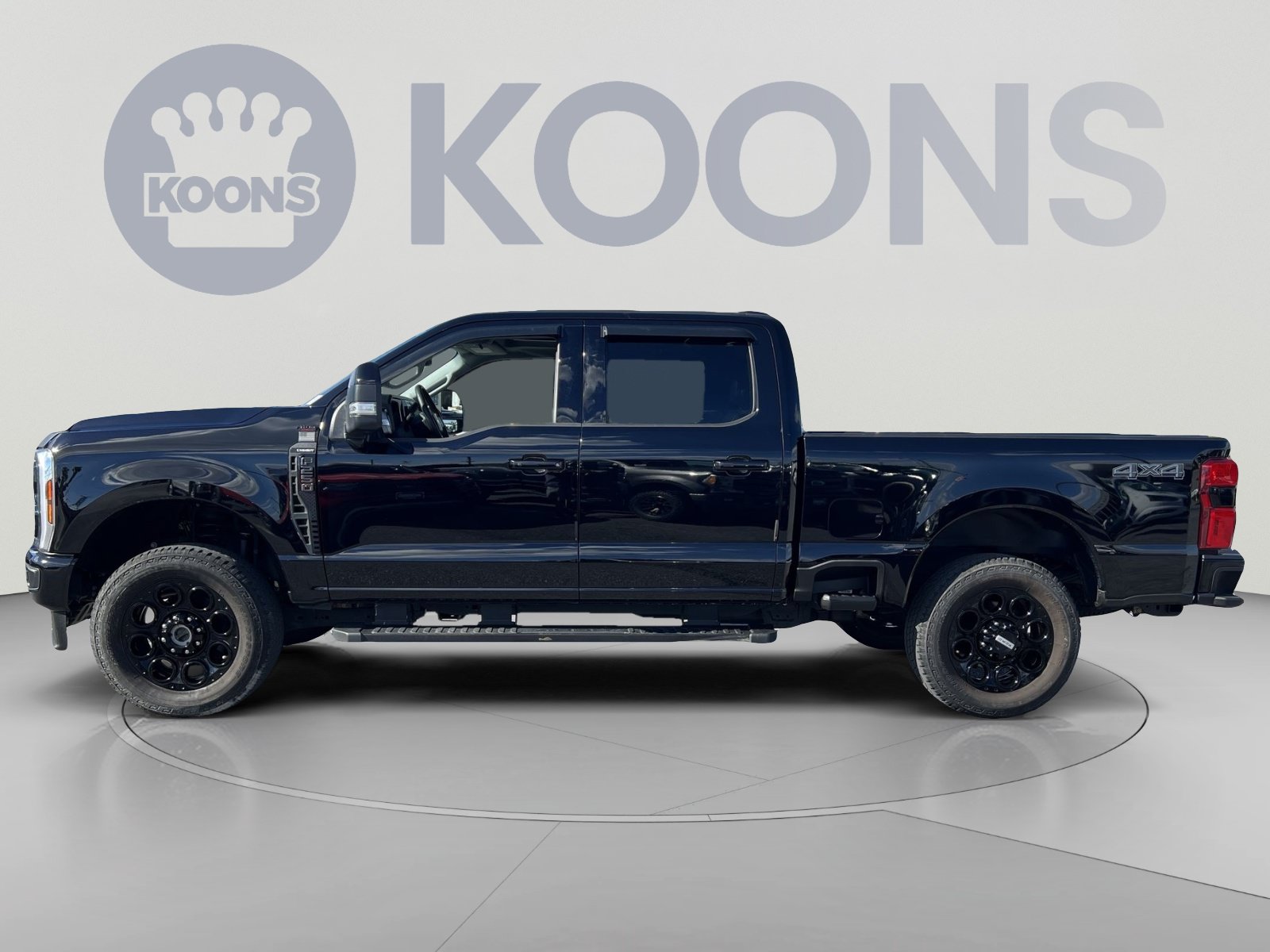 Used 2025 Ford F250 Lariat w/ Black Appearance Package AWD/4WD image 2