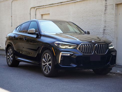 Used 2021 BMW X6 M50i w/ Premium Package AWD/4WD image 9