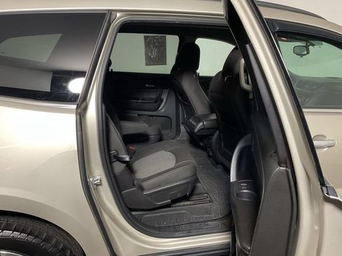 Used 2015 Chevrolet Traverse LT w/ Style and Technology Package AWD/4WD image 33