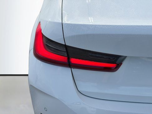 Used 2023 BMW 330i Sedan w/ Driving Assistance Package image 11