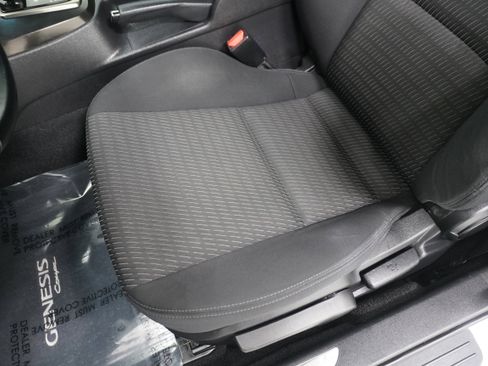 Used 2013 Hyundai Genesis 2.0T RWD image 12