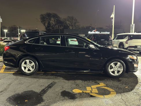 Used 2022 Chevrolet Malibu LS image 9