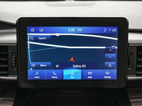 Certified 2024 Ford Explorer Limited w/ Equipment Group 301A AWD/4WD image 17
