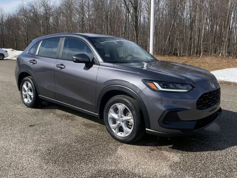 Used 2023 Honda HR-V LX image 3