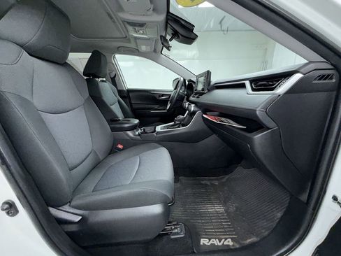 Certified 2021 Toyota RAV4 XLE w/ Convenience Package image 12
