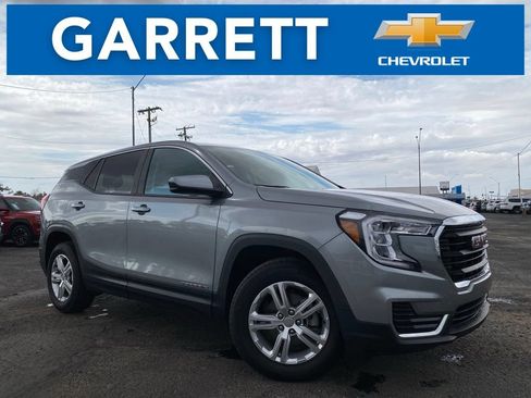 Used 2024 GMC Terrain SLE FWD image 1