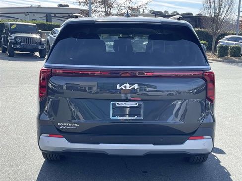 New 2026 Kia Carnival EX image 10