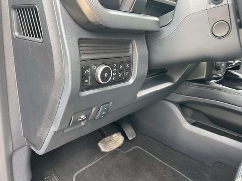 Used 2026 Ford F250 Platinum AWD/4WD image 21