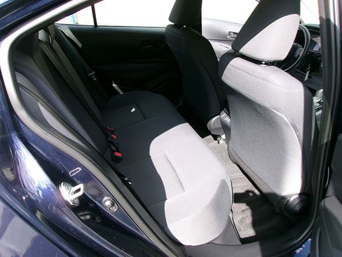 Used 2023 Toyota Corolla LE w/ Carpet Mat Package (TMS) image 12