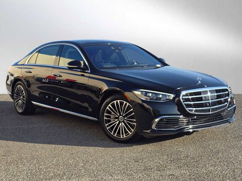 Used 2024 Mercedes-Benz S 580 4MATIC Sedan image 1