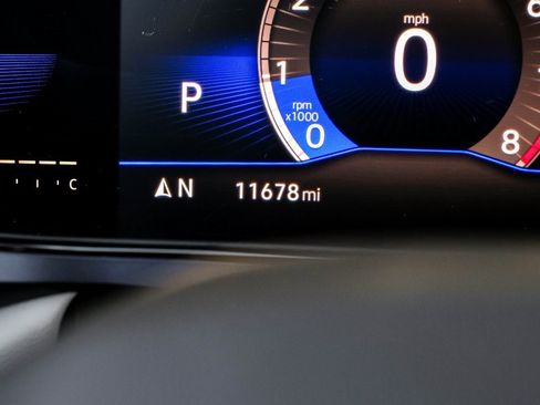 Used 2022 Volkswagen Taos SE image 3