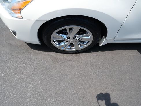 Used 2013 Nissan Altima 2.5 SL FWD image 33