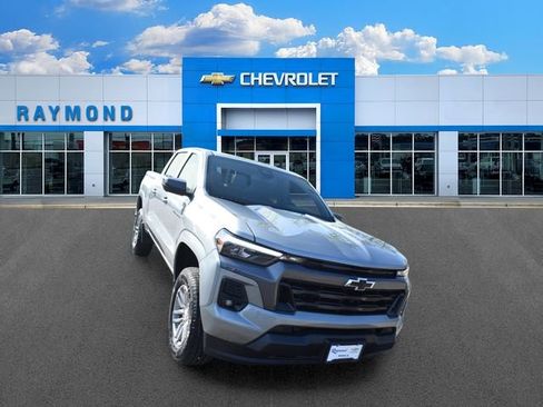 New 2026 Chevrolet Colorado LT w/ LT Convenience Package AWD/4WD image 10