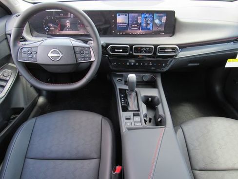 New 2026 Nissan Sentra SR FWD image 15