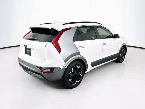 Used 2023 Kia Niro Wave FWD image 9