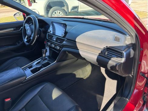 Used 2018 Honda Accord Sport image 15