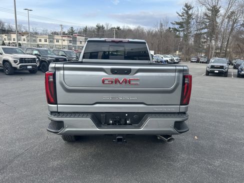 New 2026 GMC Sierra 2500 Denali w/ Denali Reserve Package image 7