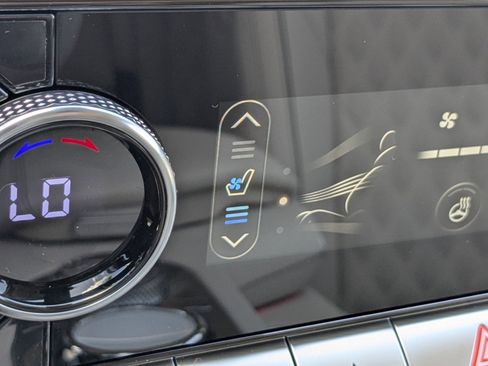 New 2025 Genesis GV70 3.5T Sport w/ Sport Prestige Package AWD/4WD image 30